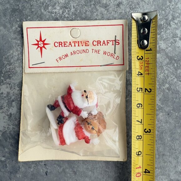 VTG Creative Crafts from Around The World Santa & Mrs Claus Figure Miniature NEW - Picture 3 of 3